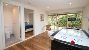 3 bedrooms, WiFi - Vardon - Quaint and full of character (Lorne)