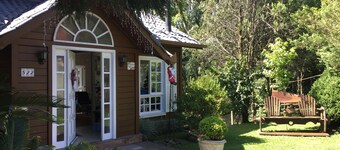 Charming house, cozy, family, children, WIFI, PETs, condominium, central.