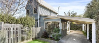 Sea Loft - Central & Private