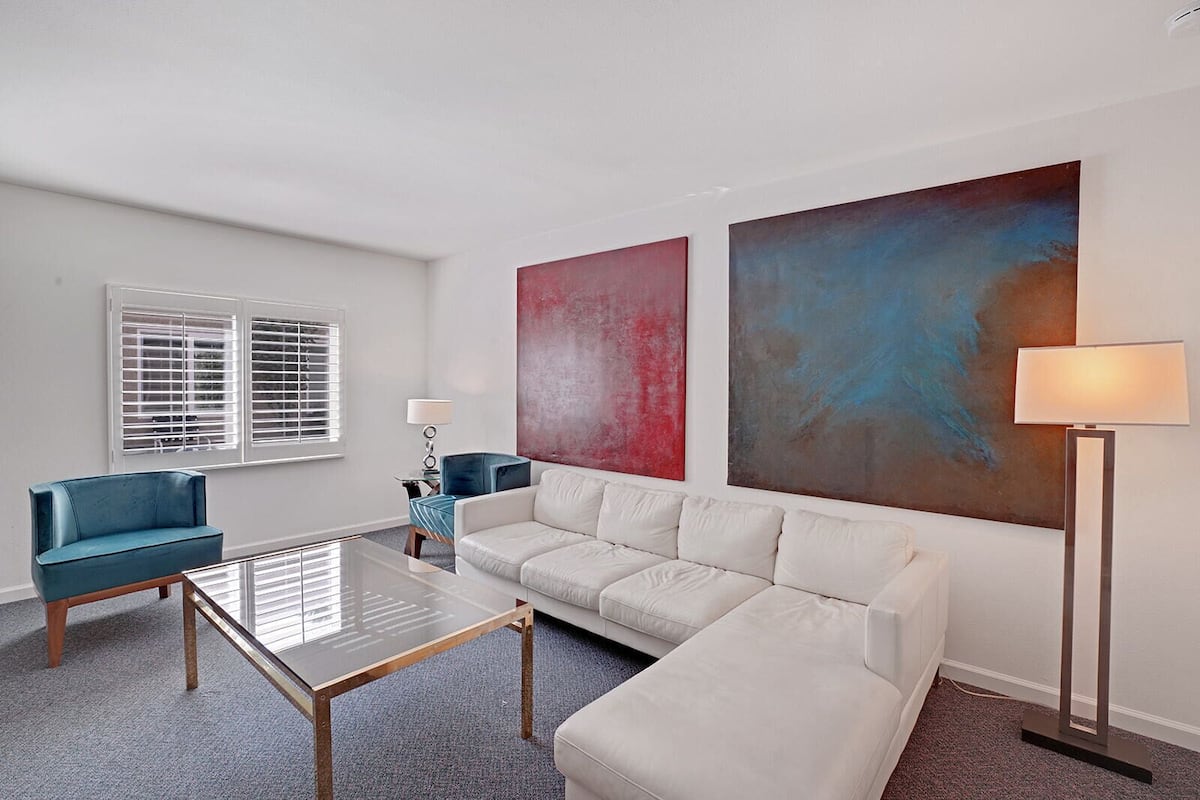 double room, private bathroom, pool view (one bedroom suite) | 1 bedroom