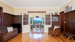 TV, fireplace, DVD player