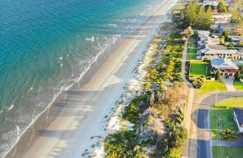 Sandy Shores Vincentia  Across the Road from the Beach! The Perfect Escape