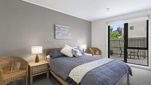 3 bedrooms, WiFi, bed sheets