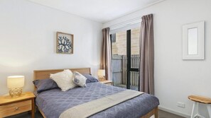3 bedrooms, WiFi, bed sheets