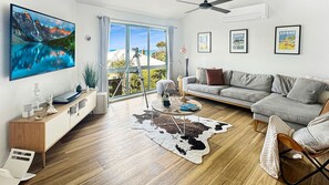 TV, fireplace, DVD player - SeaEsta - Modern Beachside Escape in Tranquil North Lorne (Lorne)