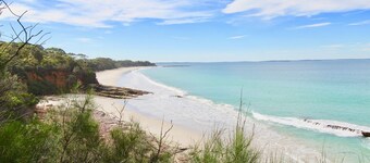 On Collingwood Beach by Book Jervis Bay - Downstairs Apartment - 50m From THE Water