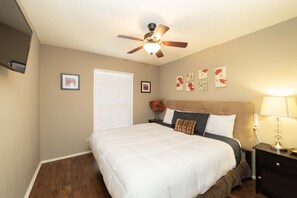 3 bedrooms, desk, iron/ironing board, free WiFi
