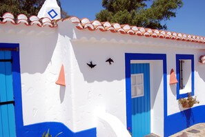 Exterior detail - MONTE-RURAL HOUSE 6/8 PEOPLE - Alentejo coast, near Milfontes and Porto Covo (Setubal)