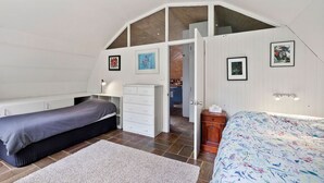3 bedrooms, WiFi, bed sheets - Mouzel Kennett River Scenic Views (Kennett River)