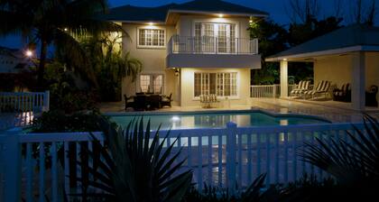 Schönes Haus in der Nähe von Saunders Beach! JETZT BUCHEN UND BESITZER BESONDERER RABATT ERHALTEN