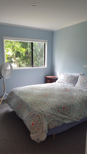 1 chambre, fer et planche à repasser, Wi-Fi gratuit, draps fournis