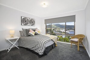 3 bedrooms, iron/ironing board - Schram (Apollo Bay)
