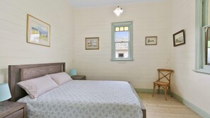 3 Schlafzimmer, Bügeleisen/Bügelbrett
