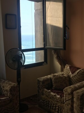 Smart TV, DVD player