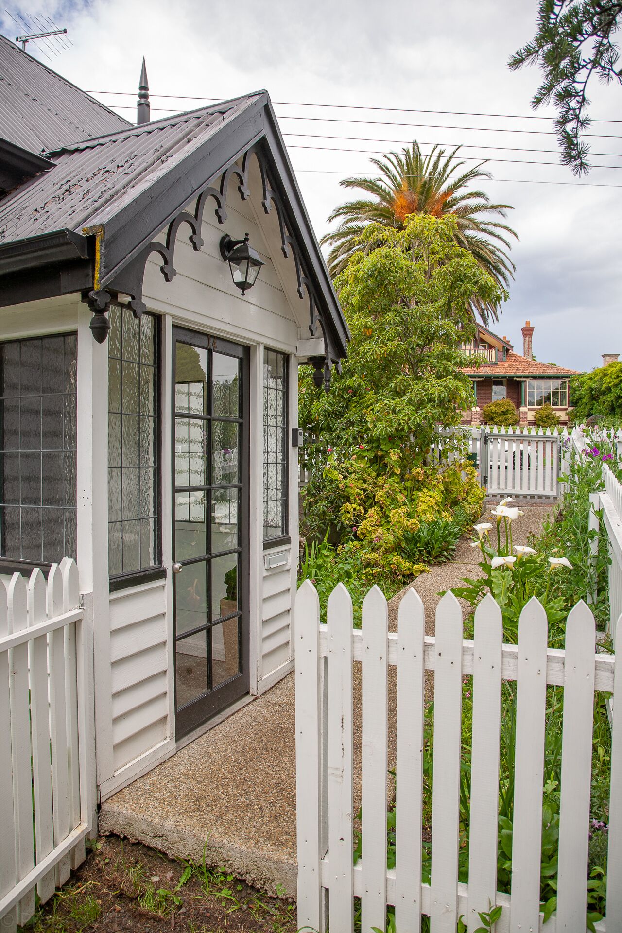 Gatehouse on Stoke is a fully modernised cosy and inviting Heritage cottage. — image 26