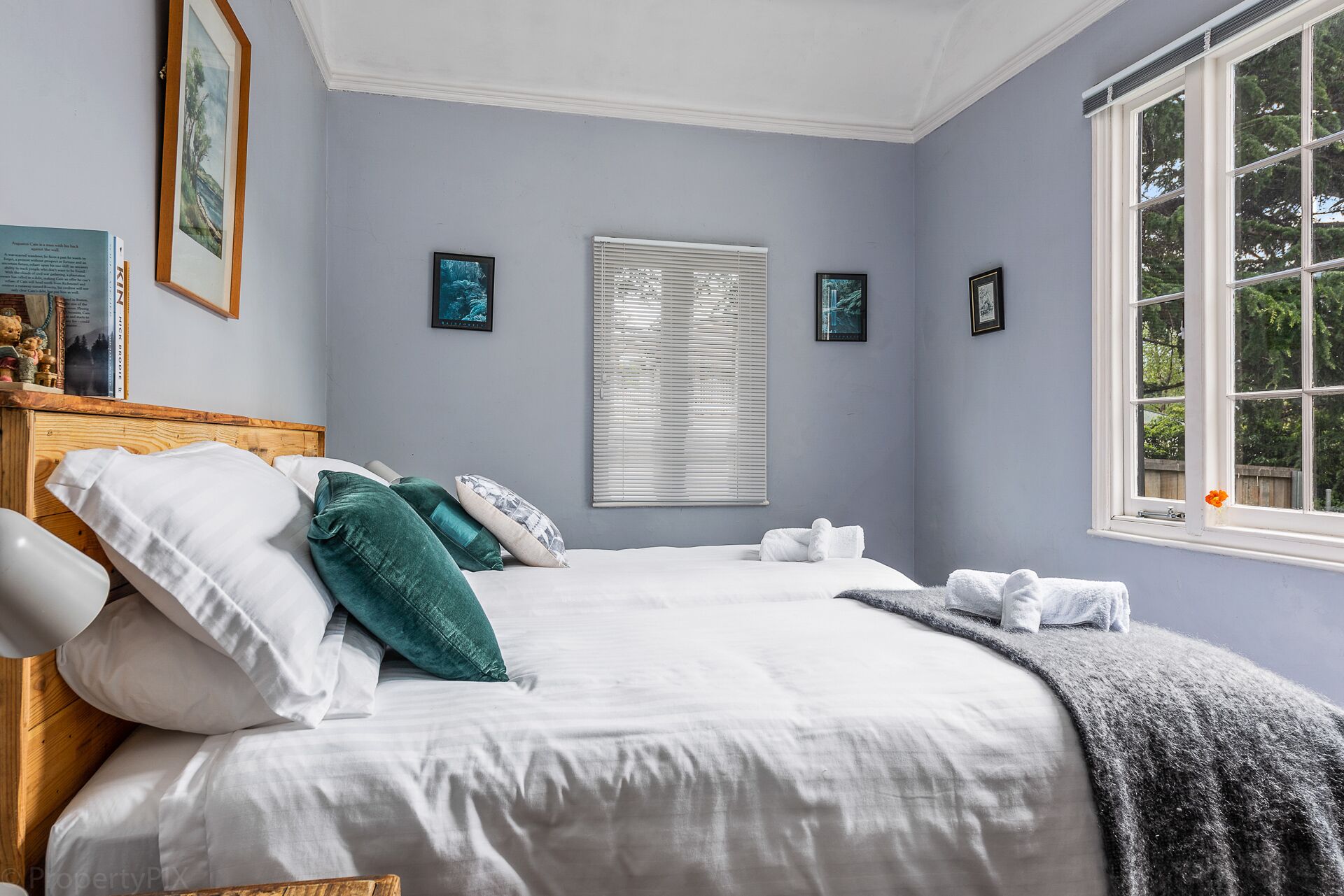 Gatehouse on Stoke is a fully modernised cosy and inviting Heritage cottage. — image 16