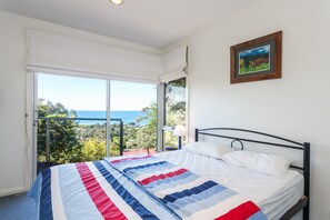 3 bedrooms - Seamist - Elevated With Amazing Outlook (Lorne)