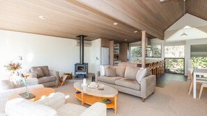 TV, fireplace, DVD player, music library