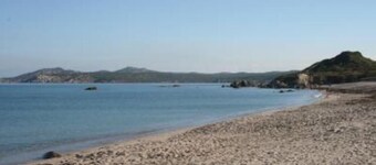 Hus / Villa med hage vakker havutsikt 900 meter fra stranden av sand Majore