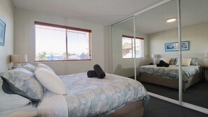 1 chambre, fer et planche Ă repasser, draps fournis