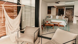Ocean Front Jr Suite
