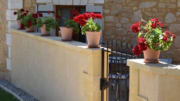 Enceinte de lâhĂ©bergement