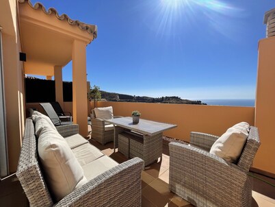 ⭐ DREAM SEA VIEW PENTHOUSE - LUXURIOUS 3 BEDROOMS ⭐