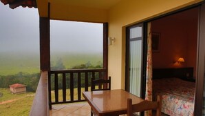 Quarto Duplo com Varanda | Vistas del balcón