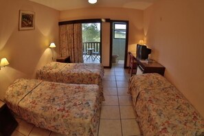 Quarto Duplo com Varanda | Blackout curtains, iron/ironing board, free WiFi, bed sheets - Hotel Fazenda Horizonte Belo (Brumadinho)