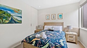 2 bedrooms, WiFi, bed sheets
