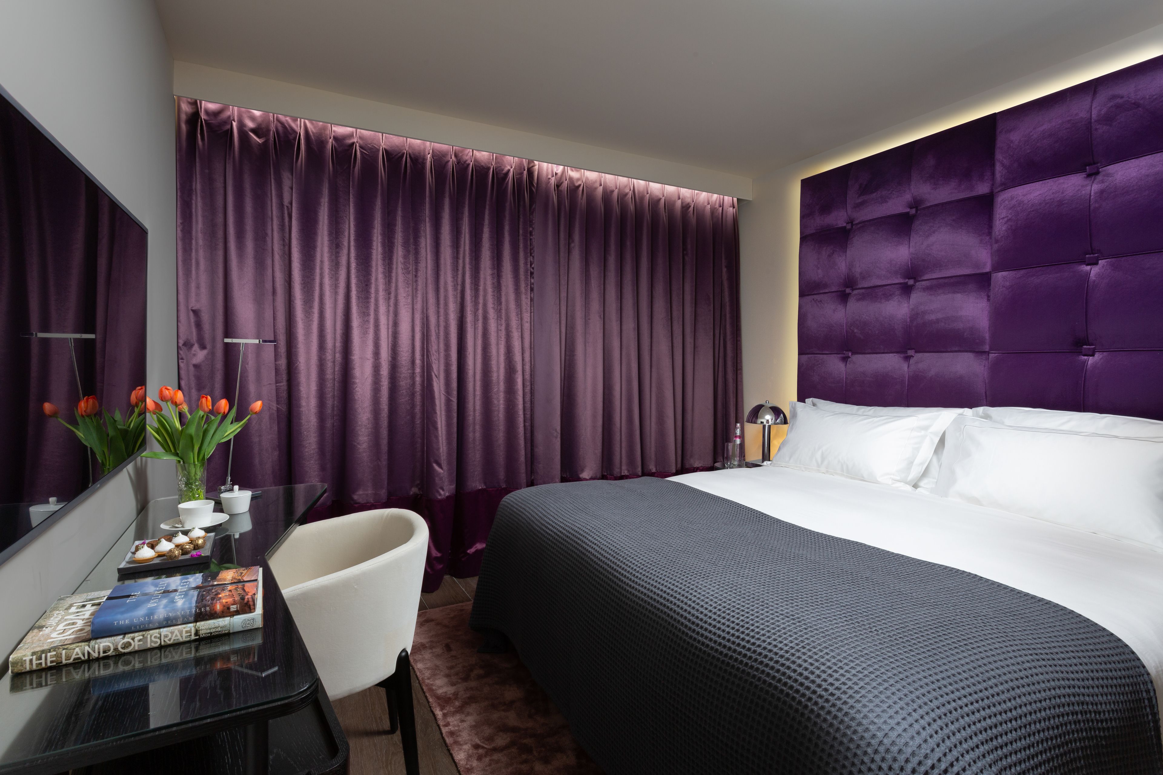 in-room safe, desk, free wifi, bed sheets