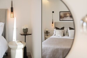 4 bedrooms, desk, iron/ironing board, free WiFi