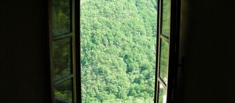 Ancient house in the village, in the green, equipped with everything, for couples or families of 5