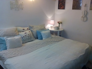 Apartment, 2 Bedrooms | Iron/ironing board, free cribs/infant beds, free WiFi, bed sheets - Apartments Optimist Split (Split)