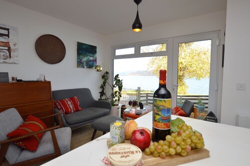 Gate Cottage on the shore front, sleeping 6 persons.