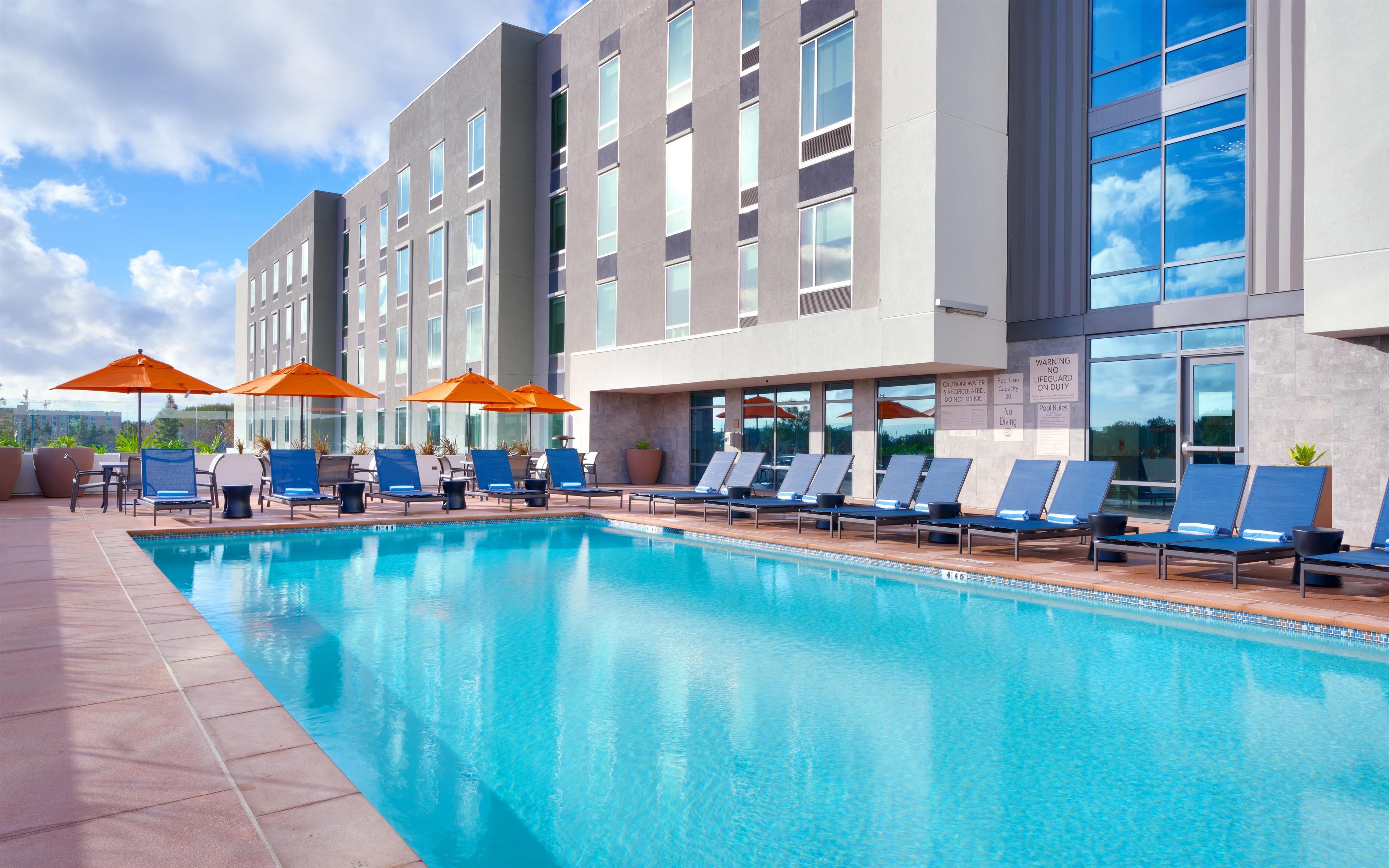 Photo - Hampton Inn  & Suites Anaheim Resort Convention Center