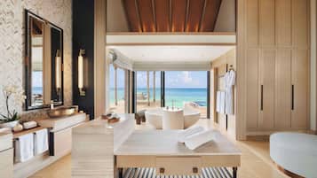Separate tub and shower, deep soaking tub, free toiletries, hair dryer