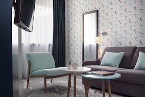 Family Room, 2 Katil Bujang (Single) | Ruang tamu | 55 inci televisyen LED dengan kabel, TV