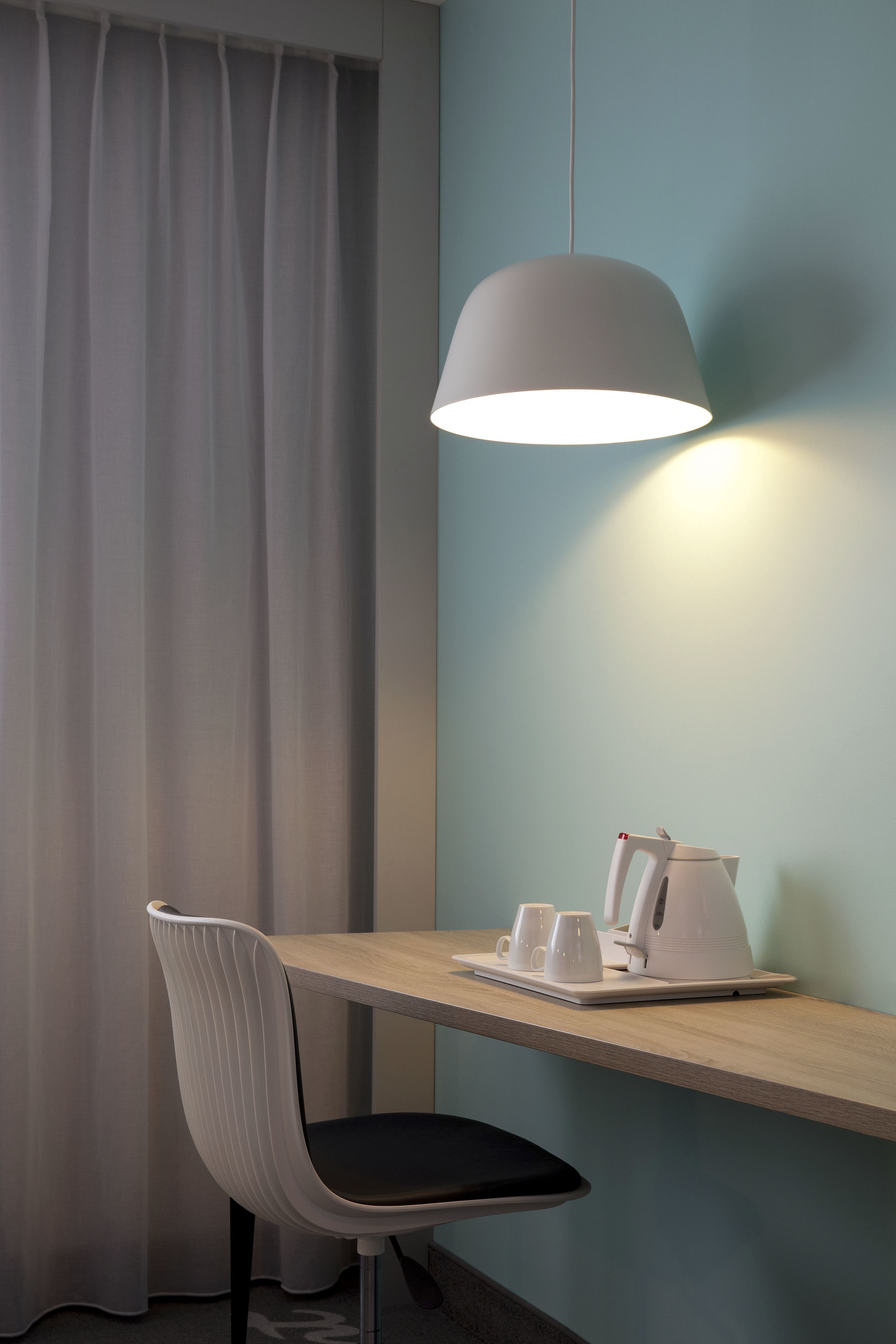 hypo-allergenic bedding, in-room safe, desk, blackout curtains