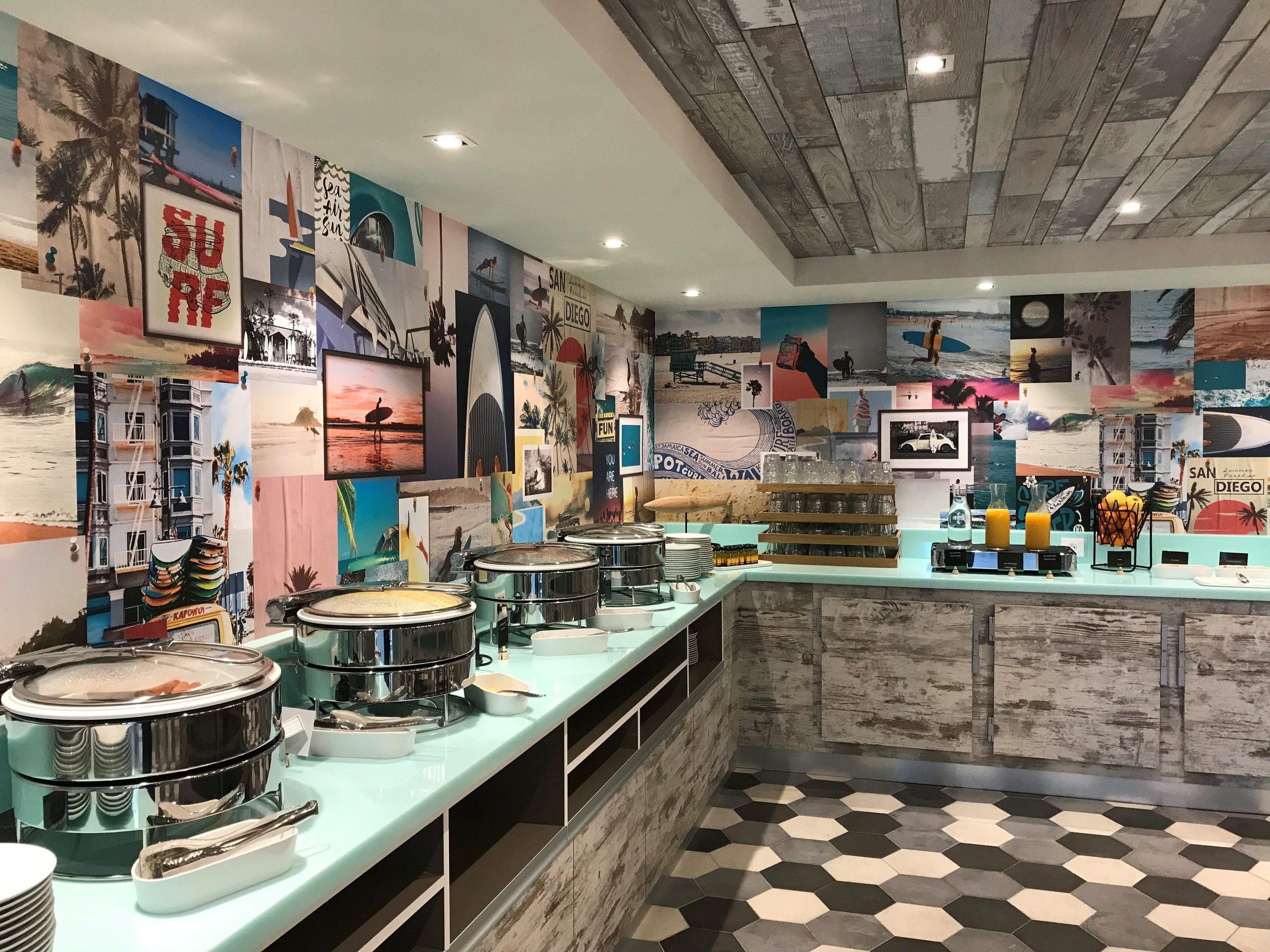 free daily full breakfast