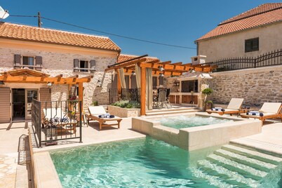 Holiday Home Adora with Pool