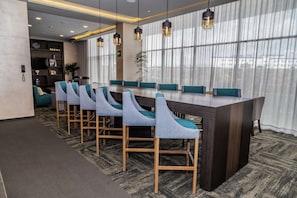 Petit déjeuner en libre-service compris tous les jours