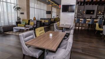 Free daily self-service breakfast