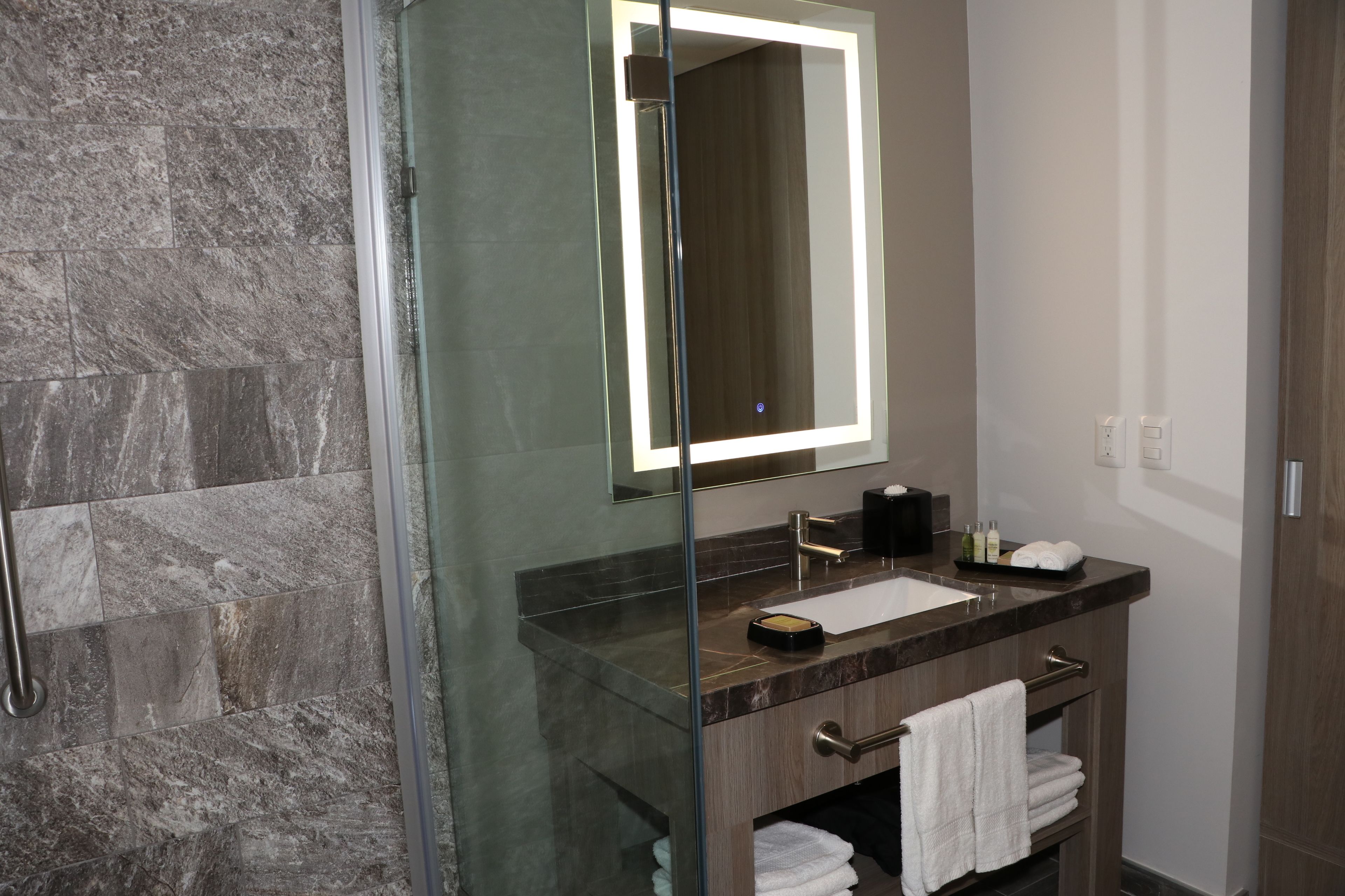 Photo - Hampton Inn & Suites By Hilton Puebla