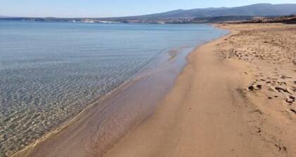 Asphodelen Haus zwischen Meer und Bergen