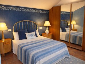 4 Schlafzimmer, Bügeleisen/Bügelbrett, Internetzugang