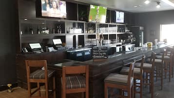 Breakfast and dinner served, American cuisine