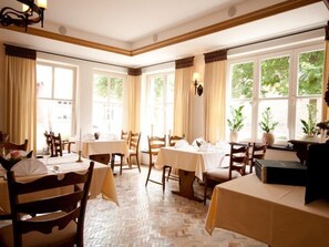 매일 뷔페 무료 아침 식사 포함