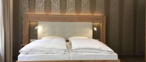 Deluxe Double Room | Individually furnished, desk, free cribs/infant beds, free WiFi