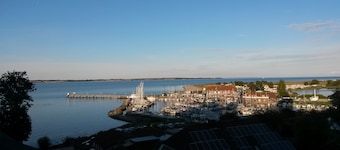 Fantastic, sunny apartment with Baltic Sea view and garden near the beach